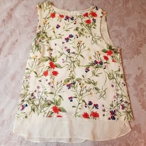 ☘3 for $24☘Breezy floral top